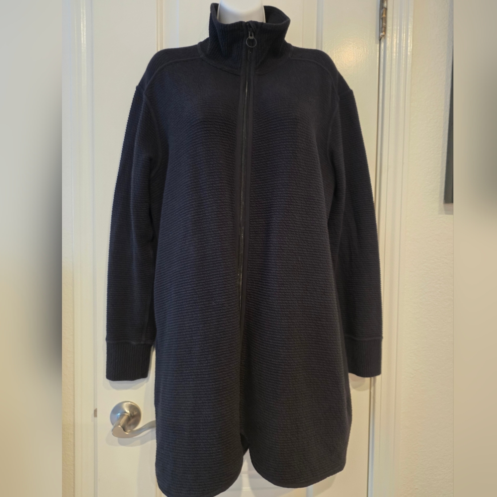 LULULEMON On Repeat Jacket Size 10. - Picture 3 of 15